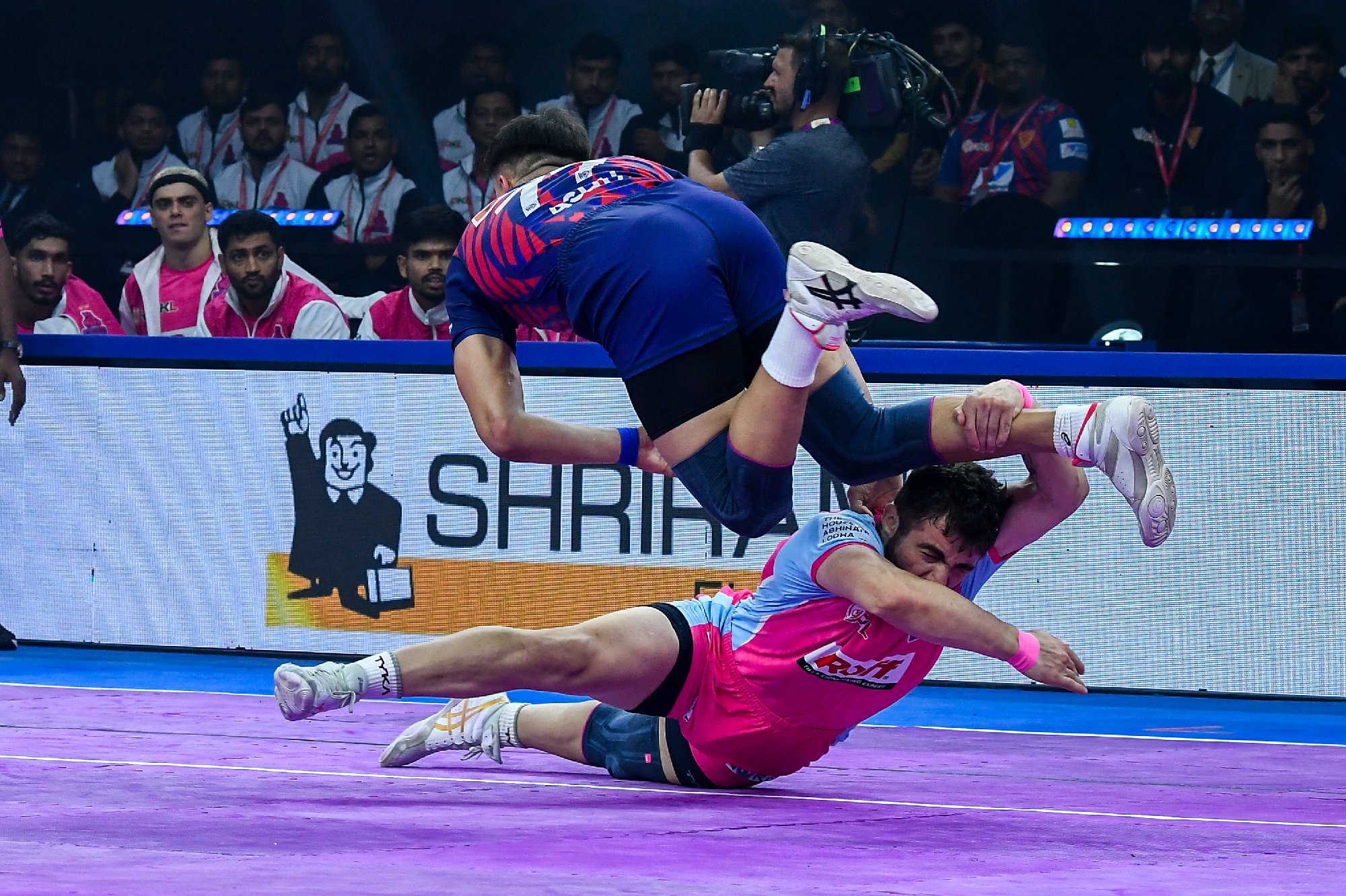 Match 3 : Dabang Delhi K.C. Vs Jaipur Pink Panthers