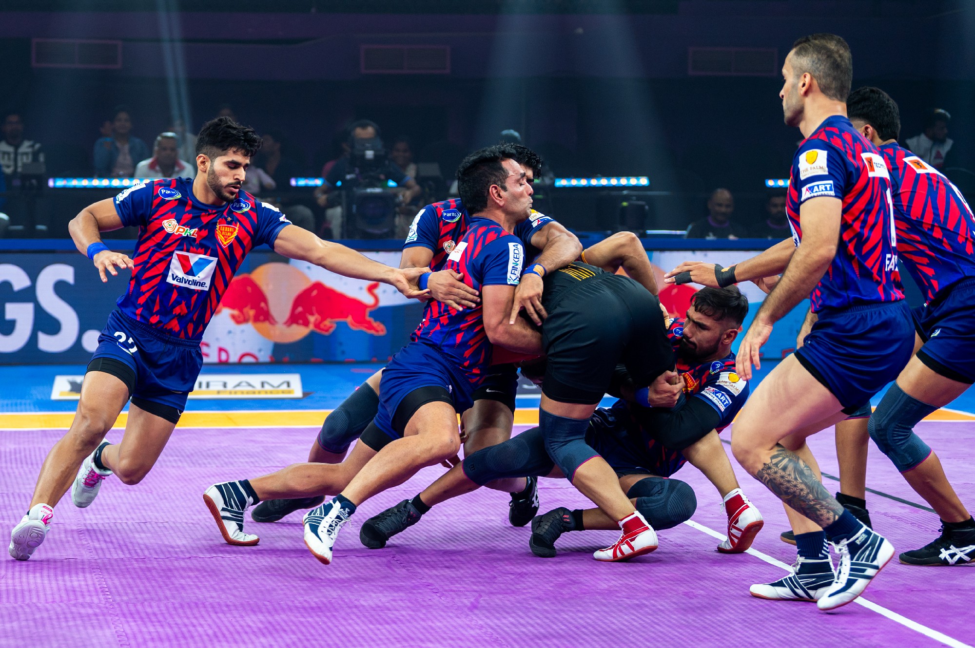 Match 1 : Dabang Delhi K.C. Vs Bengaluru Bulls
